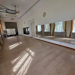 ELITE DANCE STUDIO · Поштовий 40, мала зала photo 2