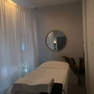 Peaceful Healing Touch Massage photo 2