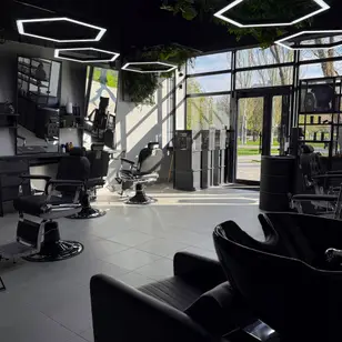 BARBERSHOP YORKI · Yorki barbershop (Бабурка) photo 2