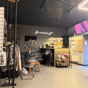 Iron Wings Barbershop photo 4