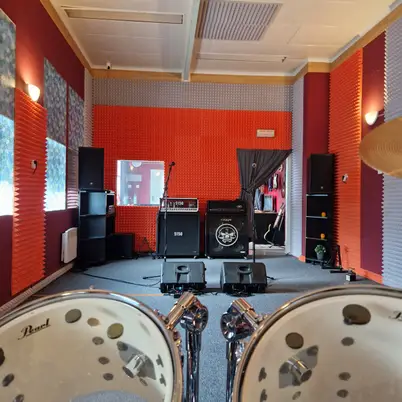 Drop-D Music Studio - Zkušebny a Nahrávaní photo 12