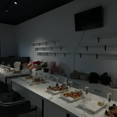 ZHENET BEAUTY LAB photo 3