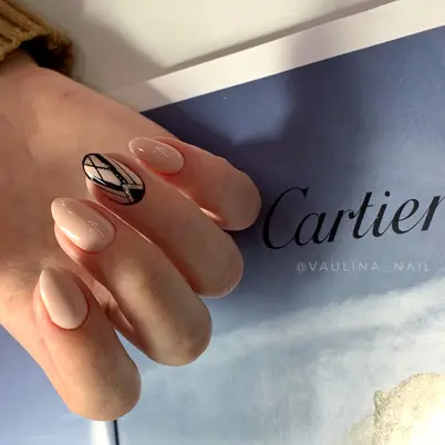 Vaulina_nail photo 3