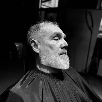 Velmax Barbershop ЖК Кришталеві Джерела photo 3
