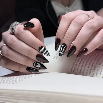 Nail Artist photo 17