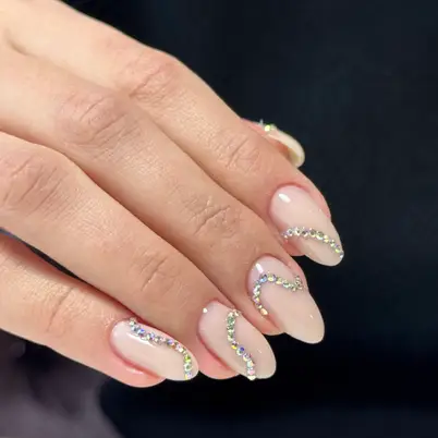 Nail Artist photo 2