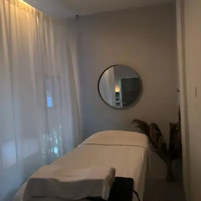 Peaceful Healing Touch Massage photo 2