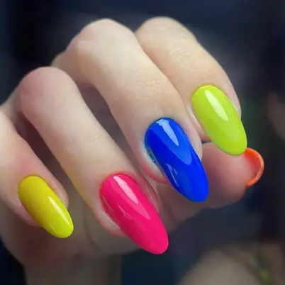 Yasmin nails photo 9