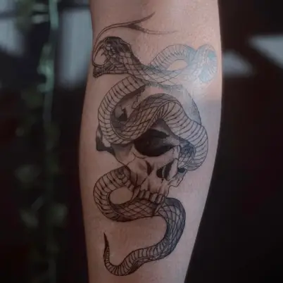 Dark_ink_Tattoo photo 3