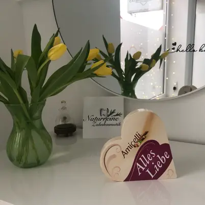 Naturreine Zahnkosmetik photo 2