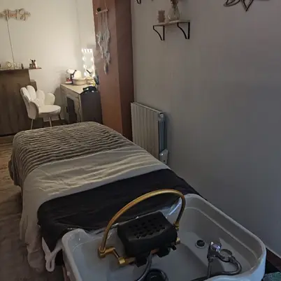 Marine head spa photo 3