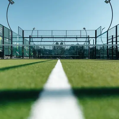 R. Court padel club photo 2