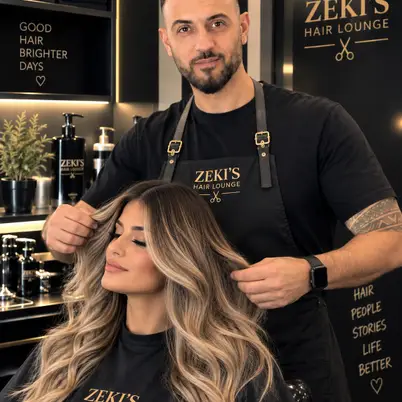 ,,Der Salon‘‘bei Zekis Hair Lounge photo 2