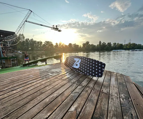 mainSlide