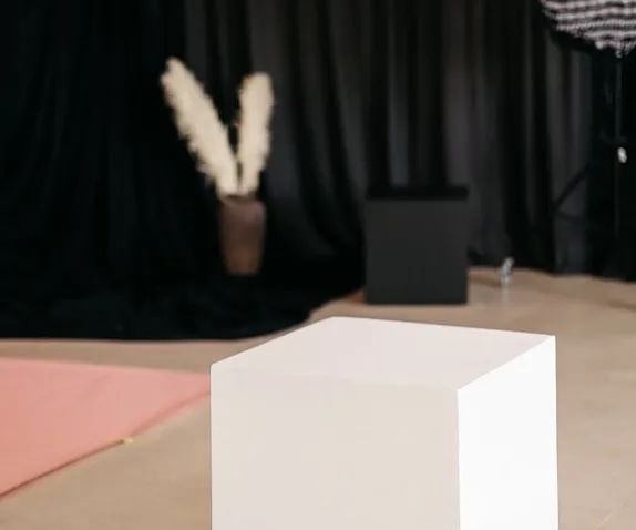 mainSlide