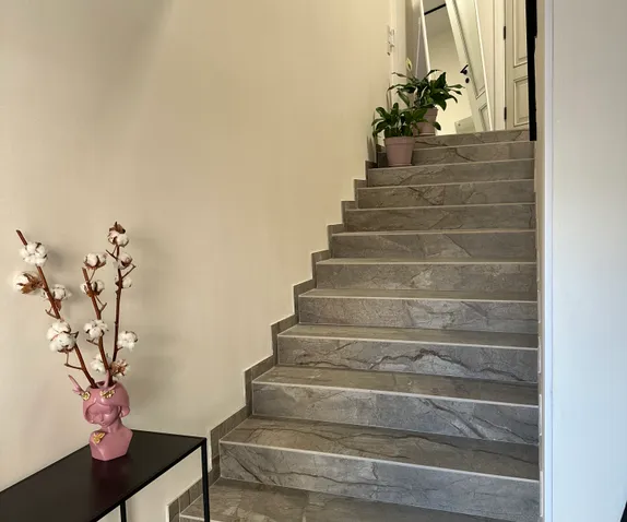 mainSlide