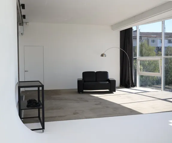 mainSlide