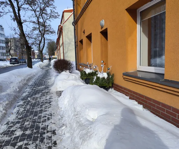 mainSlide
