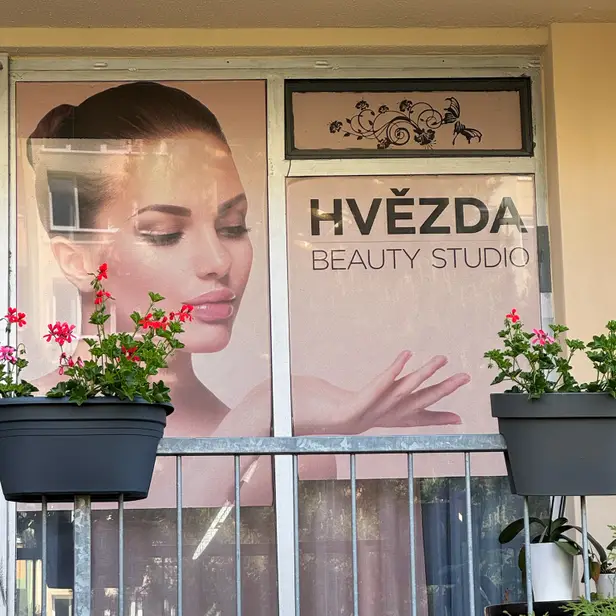 KseniaNails · Beauty studio Hvězda photo 1