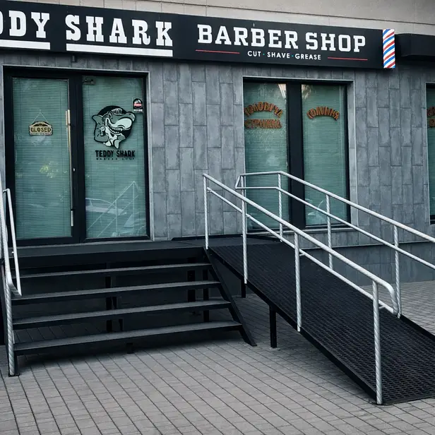 Teddy Shark · Русанівка photo 1