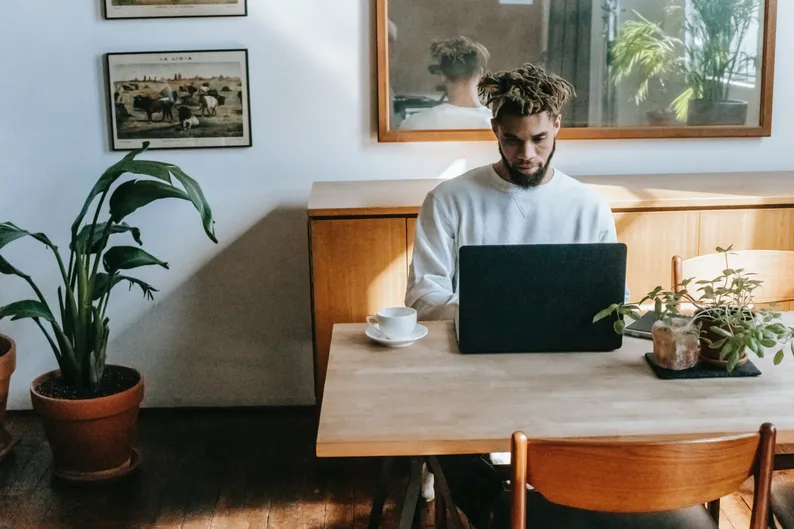 Booking software for barbers and barbershops.