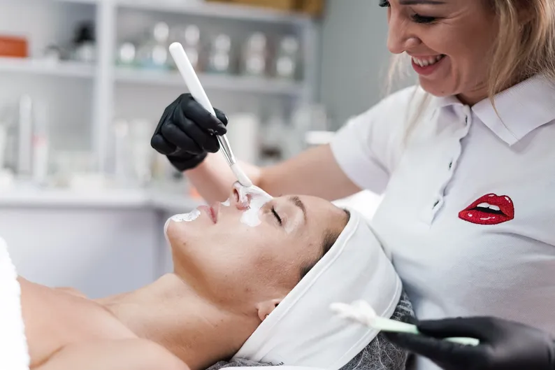 Beauty salon cosmetology service