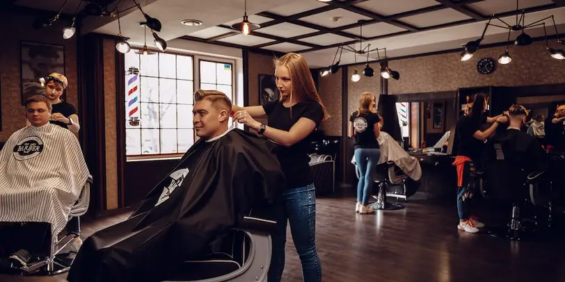 The Lady Barber photo 4