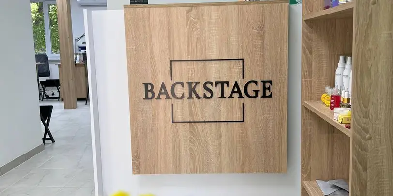 Backstage photo 1