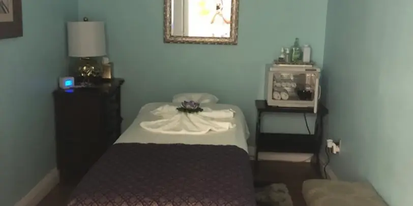 Lynne Full-Body Treat Center photo 1