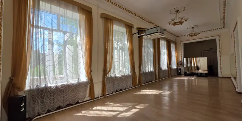 ELITE DANCE STUDIO · Поштовий 40, мала зала photo 1