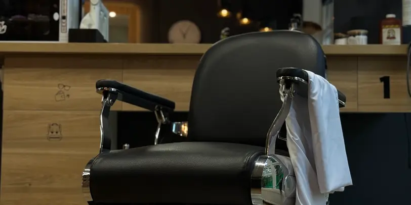 BASE (Crovv Barber) photo 22
