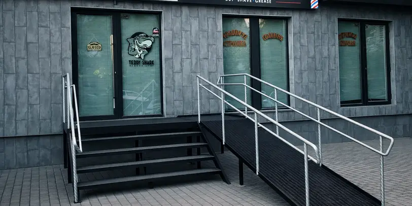 Teddy Shark · Русанівка photo 1
