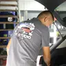 Прибирання багажнику авто