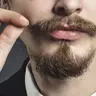 Стрижка вусів