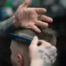 Haarschnitt + Augenbrauenpflege