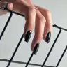 Манікюр з укріпленням та покриттям гель-лаку
