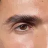 Design de sobrancelhas masculinas
