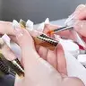 Нарощування нігтів