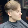 Жіноча коротка стрижка