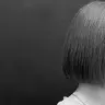 Жіноча стрижка середньої довжини