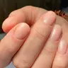 Манікюр без покриття чи декоративний лак