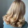 Укладка волосся на браш (коротка, середня довжина)