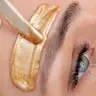Augenbrauen zupfen mit wax