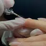Зняття гель-лаку