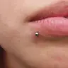 PIERCING BOCA: Labret Central ou Lateral (Side)