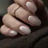 Manicure żelowy na naturalnej długiej płytce