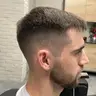 стрижка голови