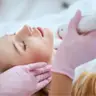 Radiofrequenz Needling Gesicht + Hals + Dekolleté