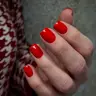 manicure com verniz gel
