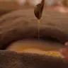 Масаж живота медовий